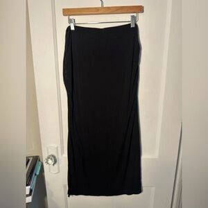 Old Navy black jersey knit midi skirt with ruched side